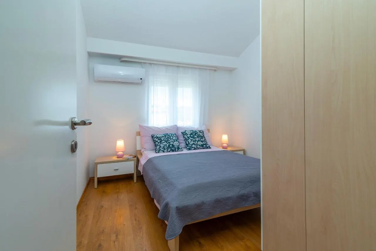 Apartment Angela Trogir